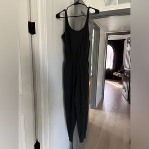Abercrombie traveler jumpsuit